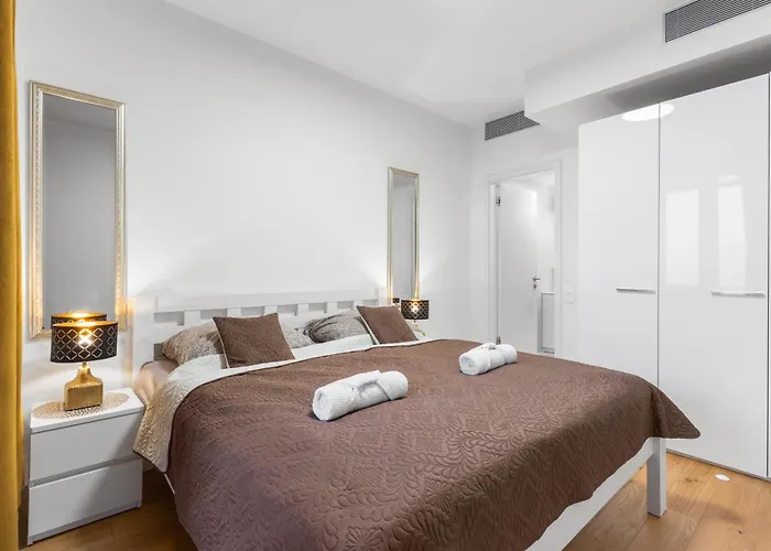 Skypark, Luxusny Apartman S Parkovanim Vo Vyske